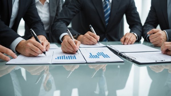 Organiser un séminaire d'affaires : conseils pour une réussite assurée
